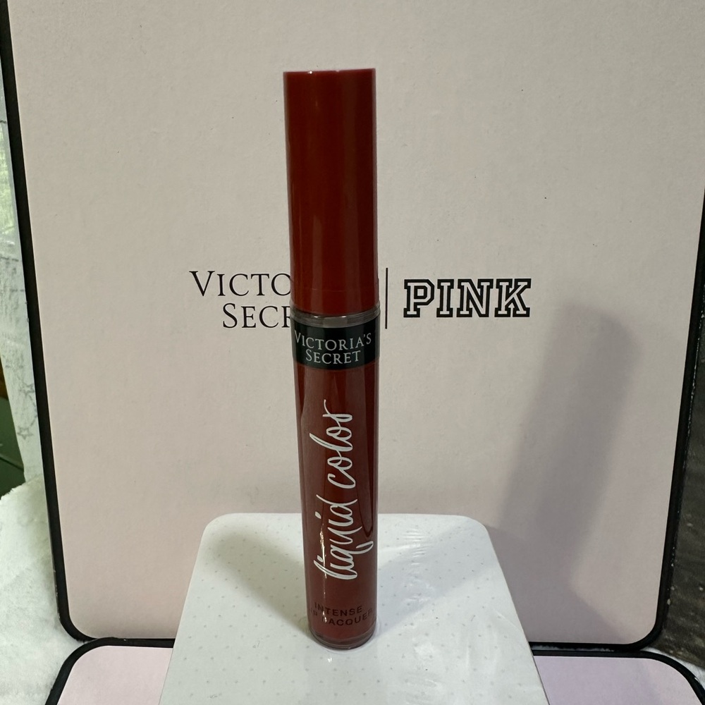 New Sealed Victorias Secret Liquid Color Intense Lip Lacquer Lipstick Attitude
